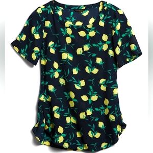 Banana Republic navy lemon print hi-low hem top Size: L